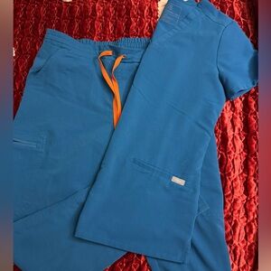 Figs scrub set blue and orange string